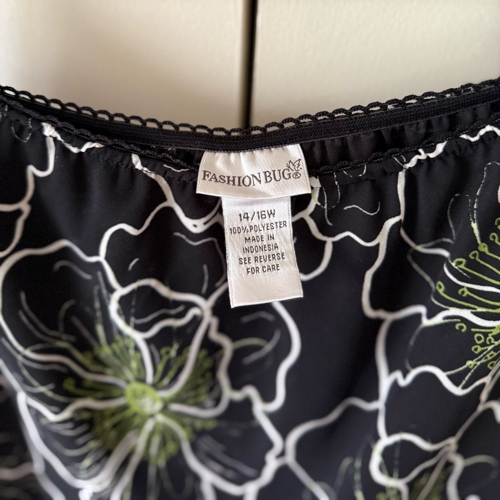Vintage Fashion Bug ๐๐ Floral Black and Green Women's Skirt Size 14/16 - Picture 4 of 6